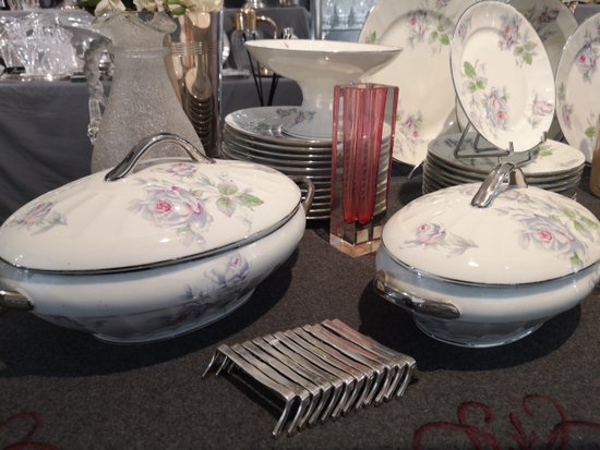 Service de table en porcelaine de limoges Lamotte années 30