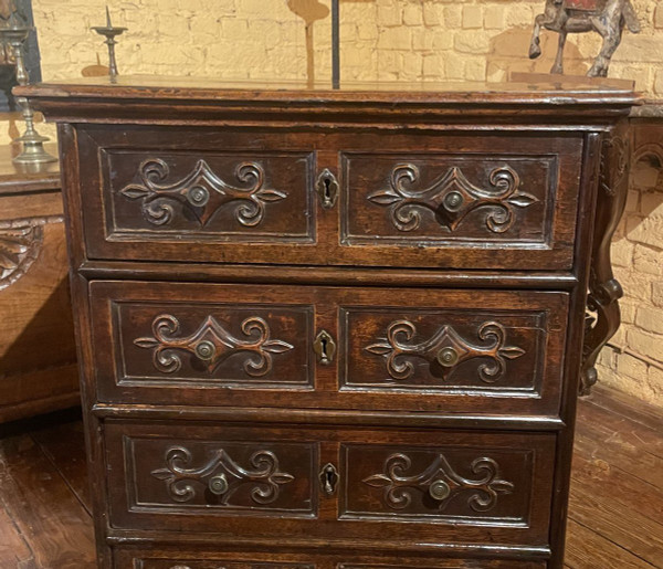 Small Italian Walnut Chest of Drawers-17th Century
