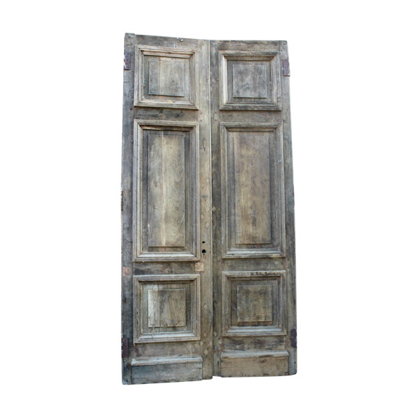 Important Pair of 19th Century Oak Landing Doors