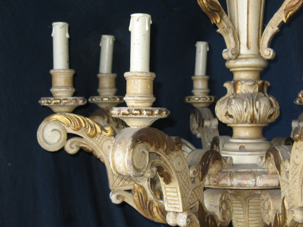 Grande lampadario in legno intagliato in stile Luigi XIV a 8 bracci di luce, epoca XIX secolo