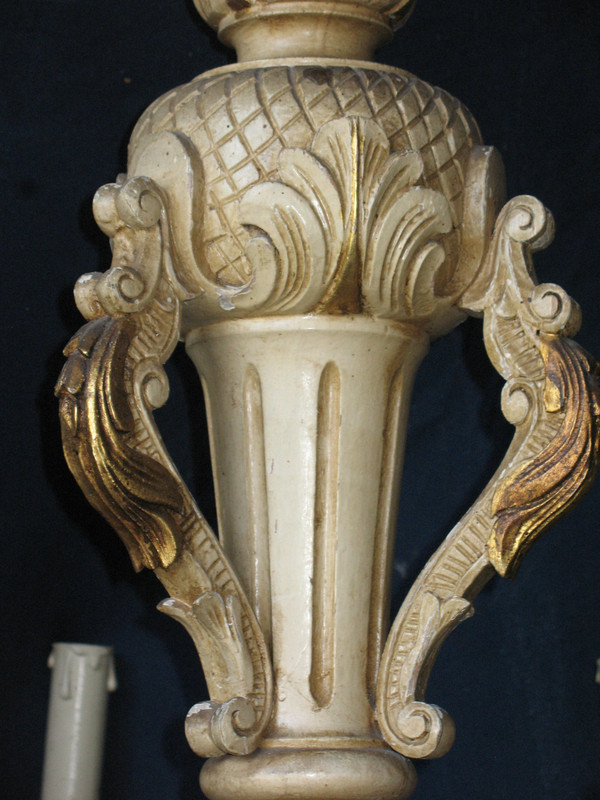 Grande lampadario in legno intagliato in stile Luigi XIV a 8 bracci di luce, epoca XIX secolo