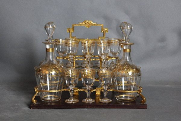 Liquor Cellar with Mechanism