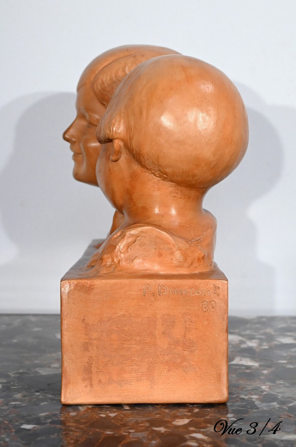 Groupe en Terre Cuite patinée, « Mère et ses enfants », signé P. Dumont, Art Déco – 1920