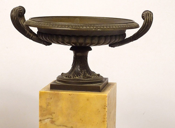 Coppia Cassolette Decorative in Marmo di Siena Bronzo Restauro XIX Secolo