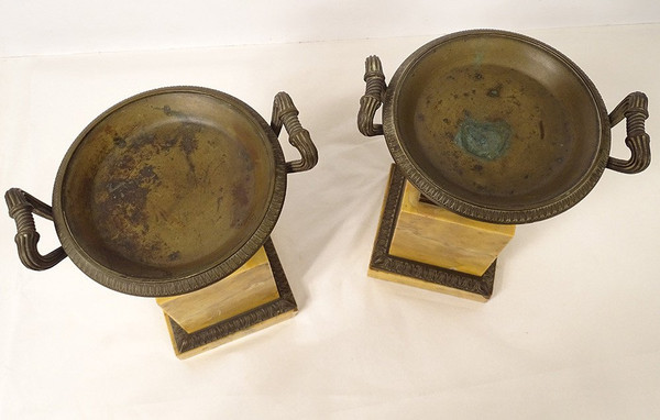 Coppia Cassolette Decorative in Marmo di Siena Bronzo Restauro XIX Secolo