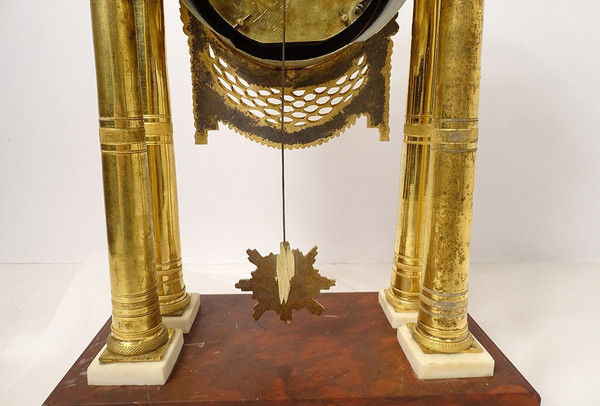 Red Griotte marble Bronze Cachard Directoire 18th century column clock