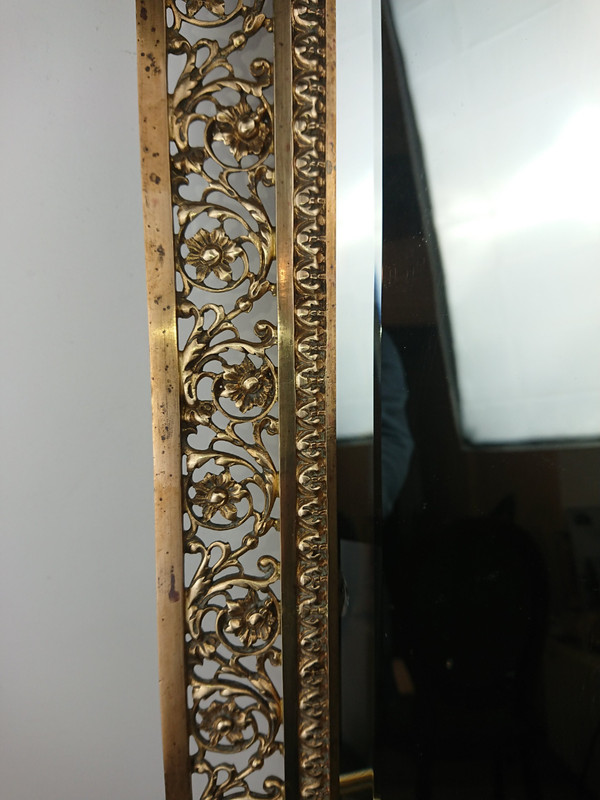Specchio in ottone mix di generi