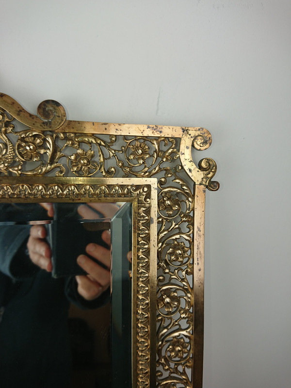 Specchio in ottone mix di generi