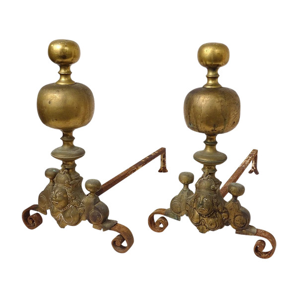 Paire Chenets Dits Aux Marmousets Laiton Bustes Femmes XVIIè