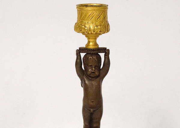 Coppia di candelieri torce in bronzo marmo Angelots Loves Napoleone III XIX secolo
