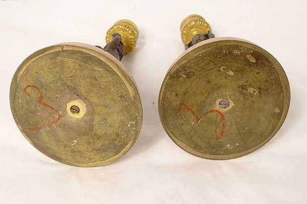 Coppia di candelieri torce in bronzo marmo Angelots Loves Napoleone III XIX secolo