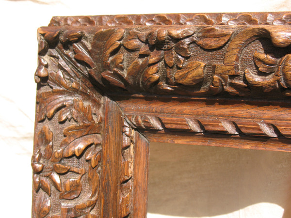 Large early 19th century carved oak frame in the Louis XIII style