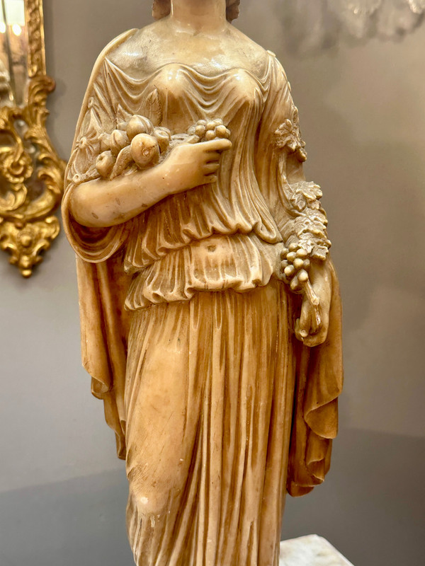 Exceptionnelle Paire De Sculptures En Albâtre d'Epoque XIXème (112cm)