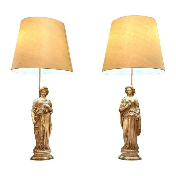 Exceptionnelle Paire De Sculptures En Albâtre d'Epoque XIXème (112cm)