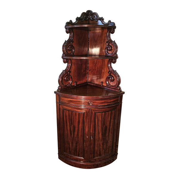 Credenza in mogano del XIX secolo