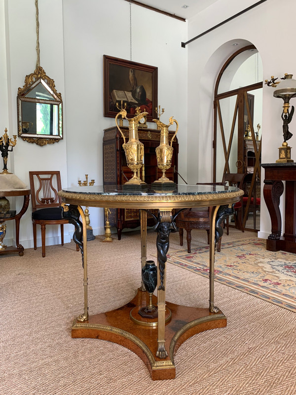 Weisweiler, Thomire : Exceptionnel guéridon, début XIXe, modèle de Fontainebleau