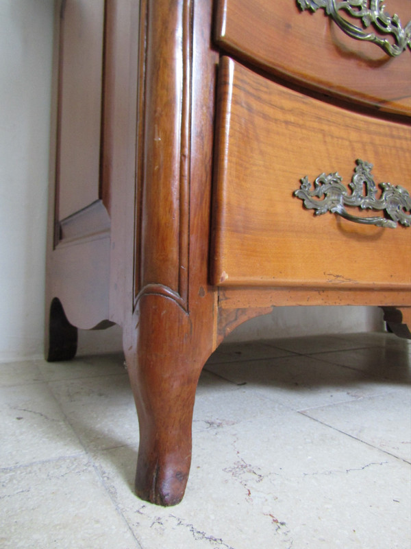 Commode galbée Louis XV