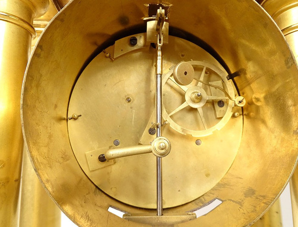 Säulen-Portikus-Pendeluhr Bronze vergoldet Flocard Paris Empire Clock XIX.