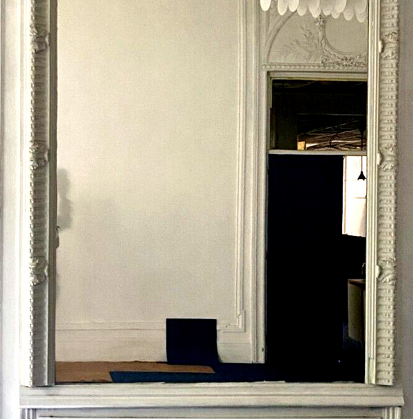 Louis XVI style mirror in wood and carved stucco XX century