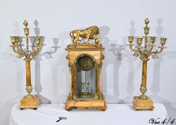 Important Marble and Bronze Mantel Insert, Empire style - 2nd half 19th century