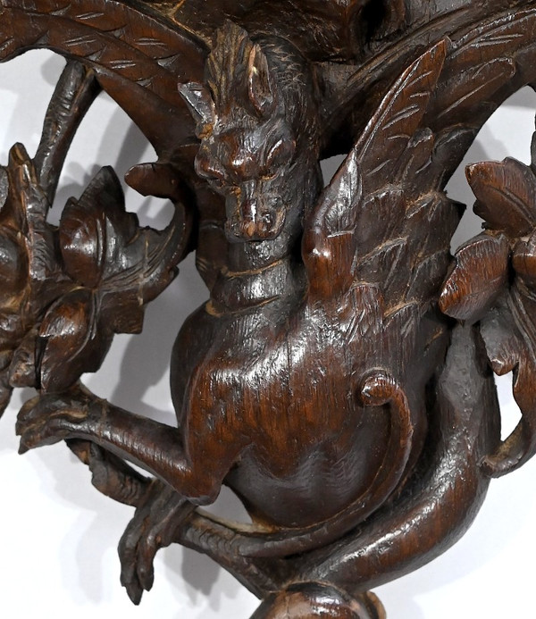 Important Oak clock, Renaissance style - Early 20th century