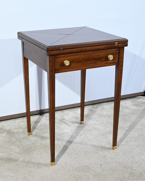 Table Mouchoir en Acajou Massif – 1920