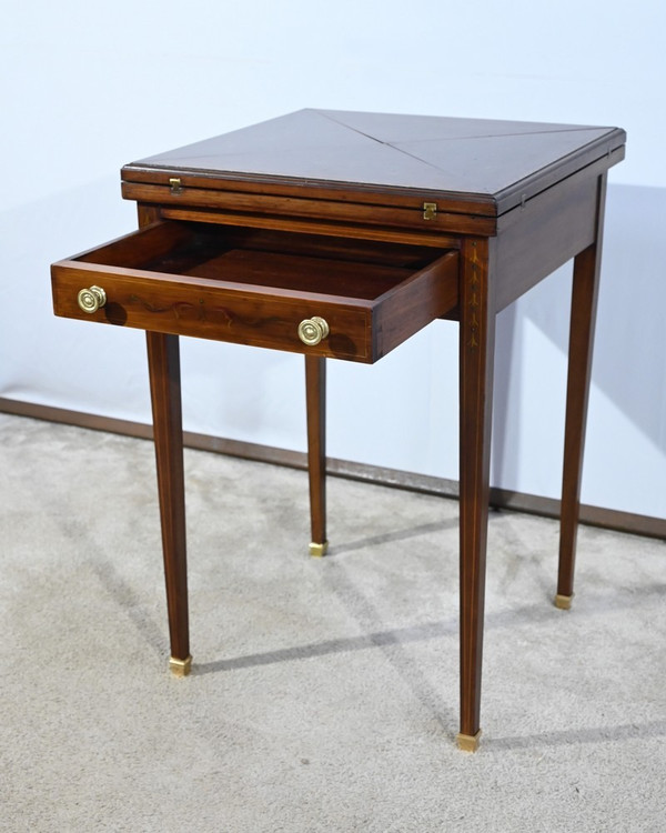 Table Mouchoir en Acajou Massif – 1920