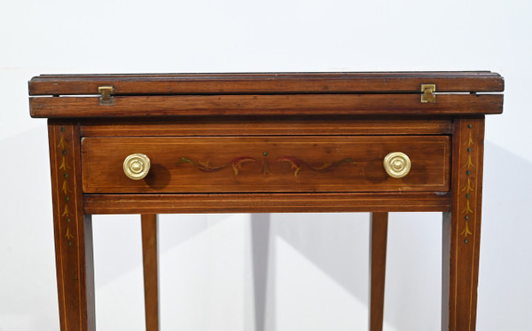 Table Mouchoir en Acajou Massif – 1920