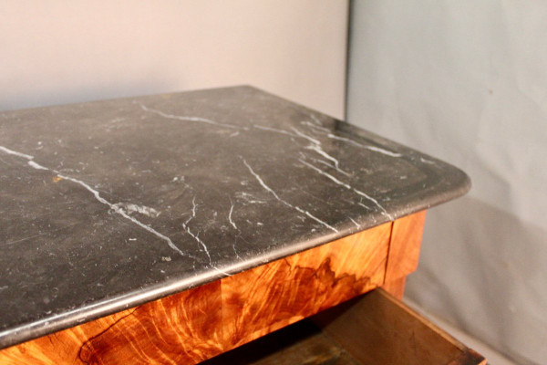 Commode Restauration Ronce De Noyer à Dessus Marbre