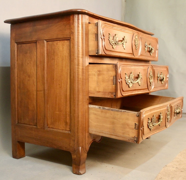 Commode Lyonnaise En Noyer XVIIIème