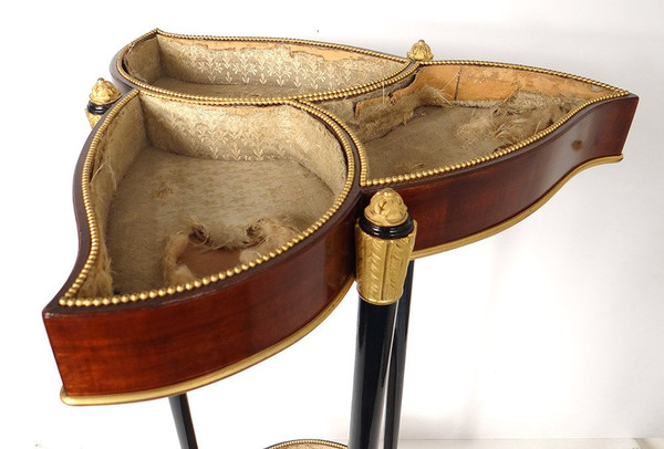 Petite Table Tricoteuse Vide-poches Acajou Bronze Doré Napoléon III XIXème