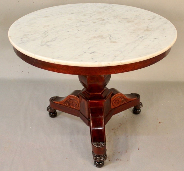Tavolino del periodo del restauro in gamba treppiede in mogano