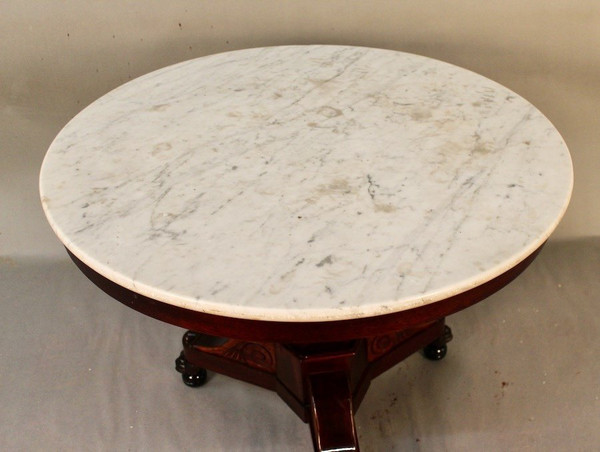 Tavolino del periodo del restauro in gamba treppiede in mogano
