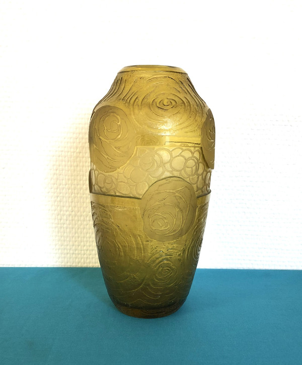 Ancien vase ART DECO en cristal gravé à l'acide signé MONTJOYE 21 cm Legras