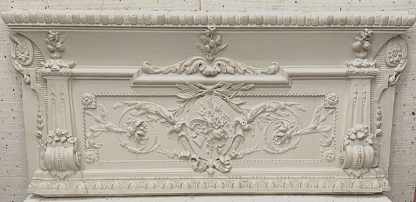 Decorative panel or door top in wood and patinated stucco 19th century