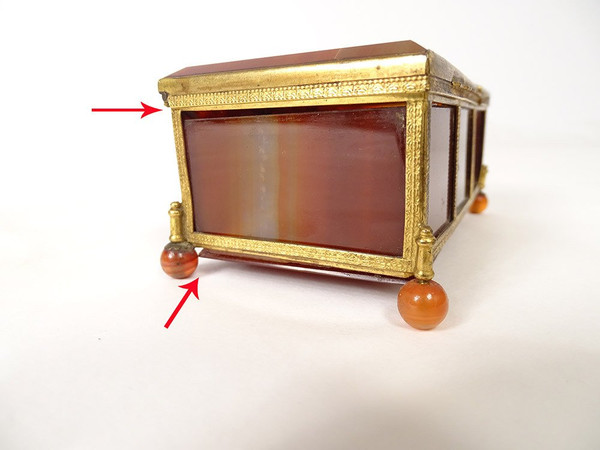 Small three-compartment box agate gilt brass Restoration 19th century