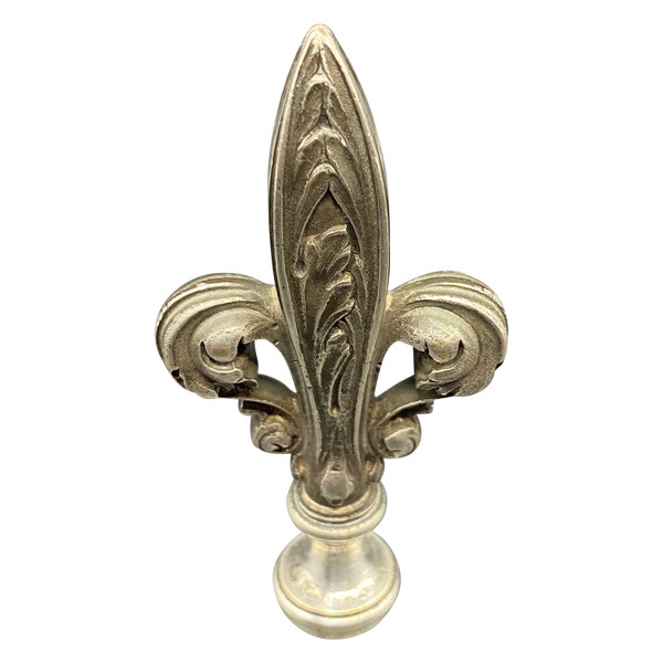 CACHET EN BRONZE ARGENTÉ 