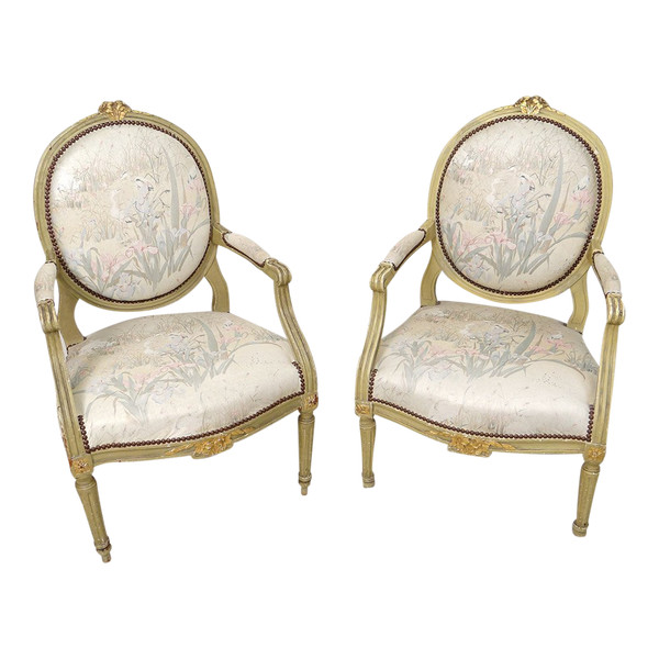 Pair of Louis XVI Armchairs with the Queen Medallion Backrest Lacquered Wood 18th