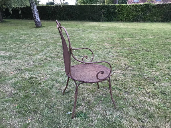 Beautiful garden in squared iron from the 20th century