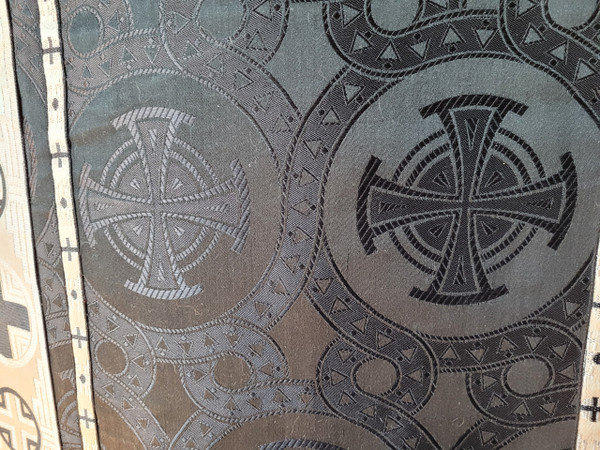 Chasuble de damas noir époque vers 1900