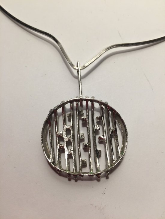 Collier torque Moderniste en Argent. Années 70