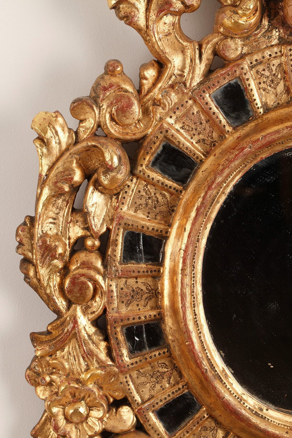 Paire de miroirs en bois doré de style vénitien 