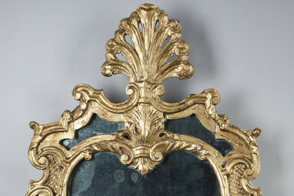 Paire de miroirs en bois doré de style vénitien A DEUX BRAS DE Lumières, XIXe siècle