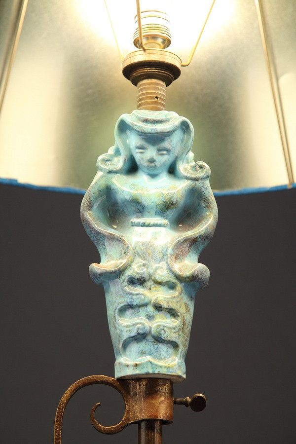 Tripod lampstand with blue ceramic figure