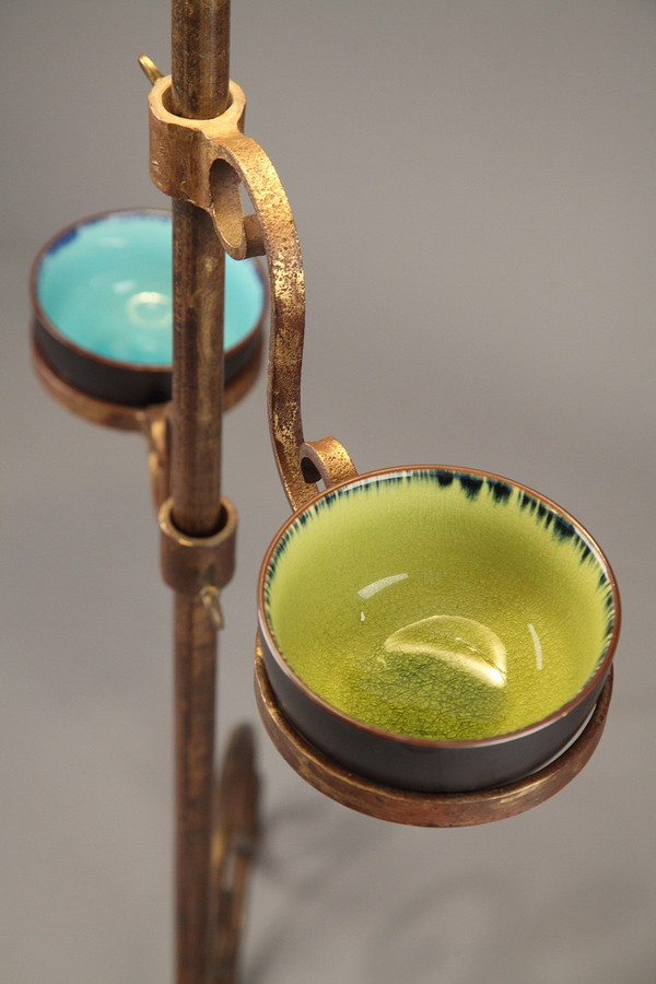 Tripod lampstand with blue ceramic figure