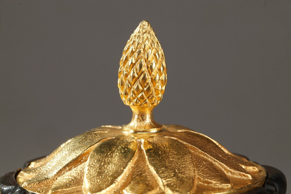 Antico scrittoio in bronzo e marmo di Siena, epoca '800