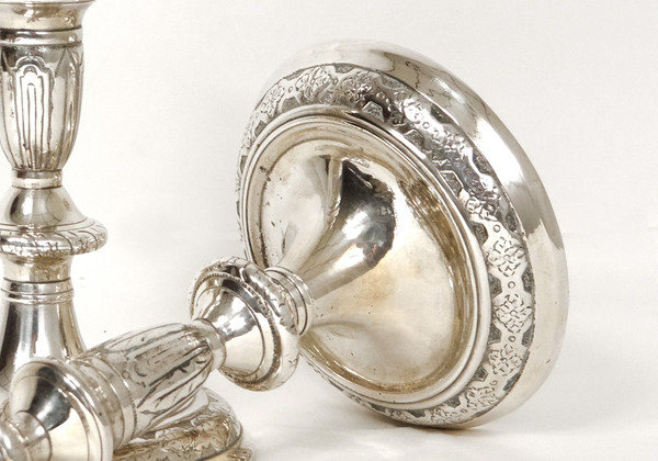 Coppia di candelieri Luigi XIV Torce comunitarie in argento e bronzo del XVII secolo