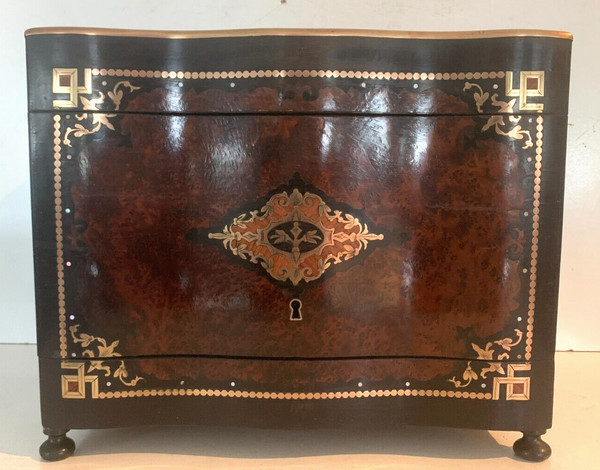 Cantina completa di liquori Boulle Scatola Napoleone III Scatola intarsiata XIX Secolo