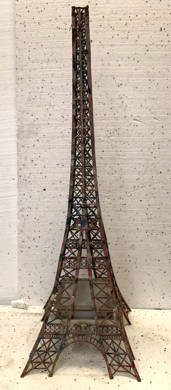 Tour EIFFEL en fer plat et cornières patinées XX siècle