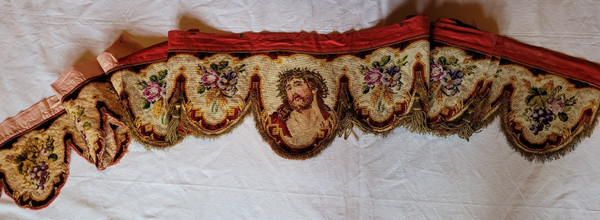 Devant d'autel en tapisserie, époque XIXe siècle